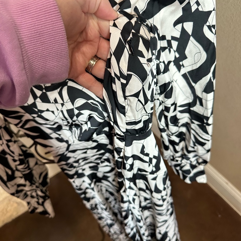 Women’s Black/White Satin, Patterned, Asymmetrical Mock Neck Dress — image 7 of 8